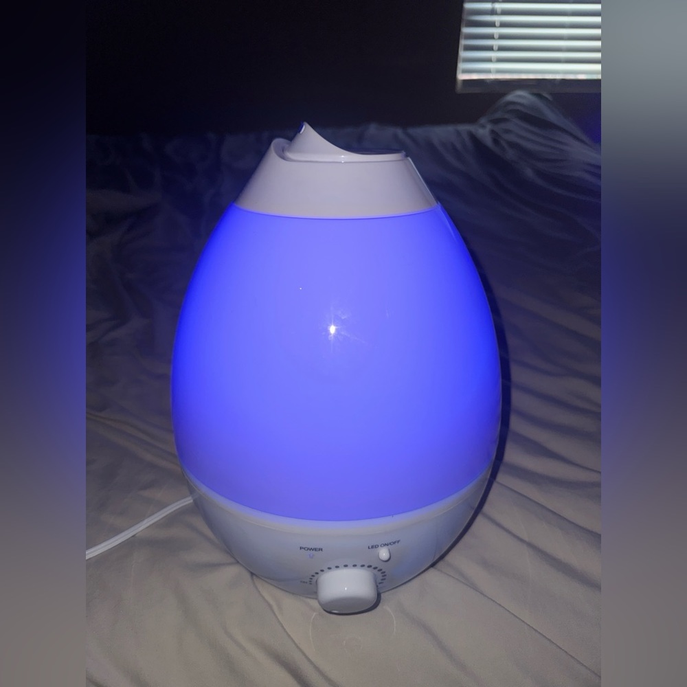 Color Changing Humidifier - Picture 9 of 16